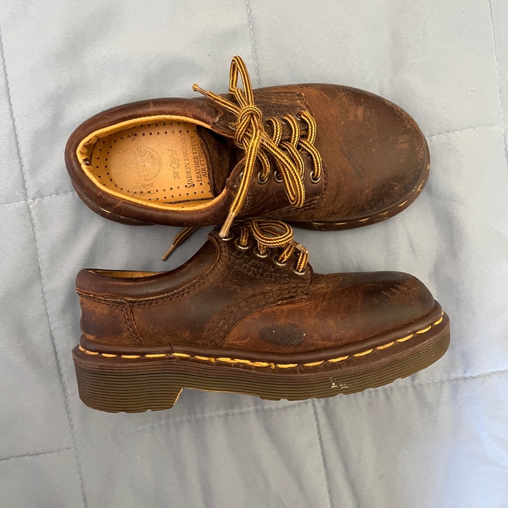 Dr. Martens Brown Leather Round Toe Oxford